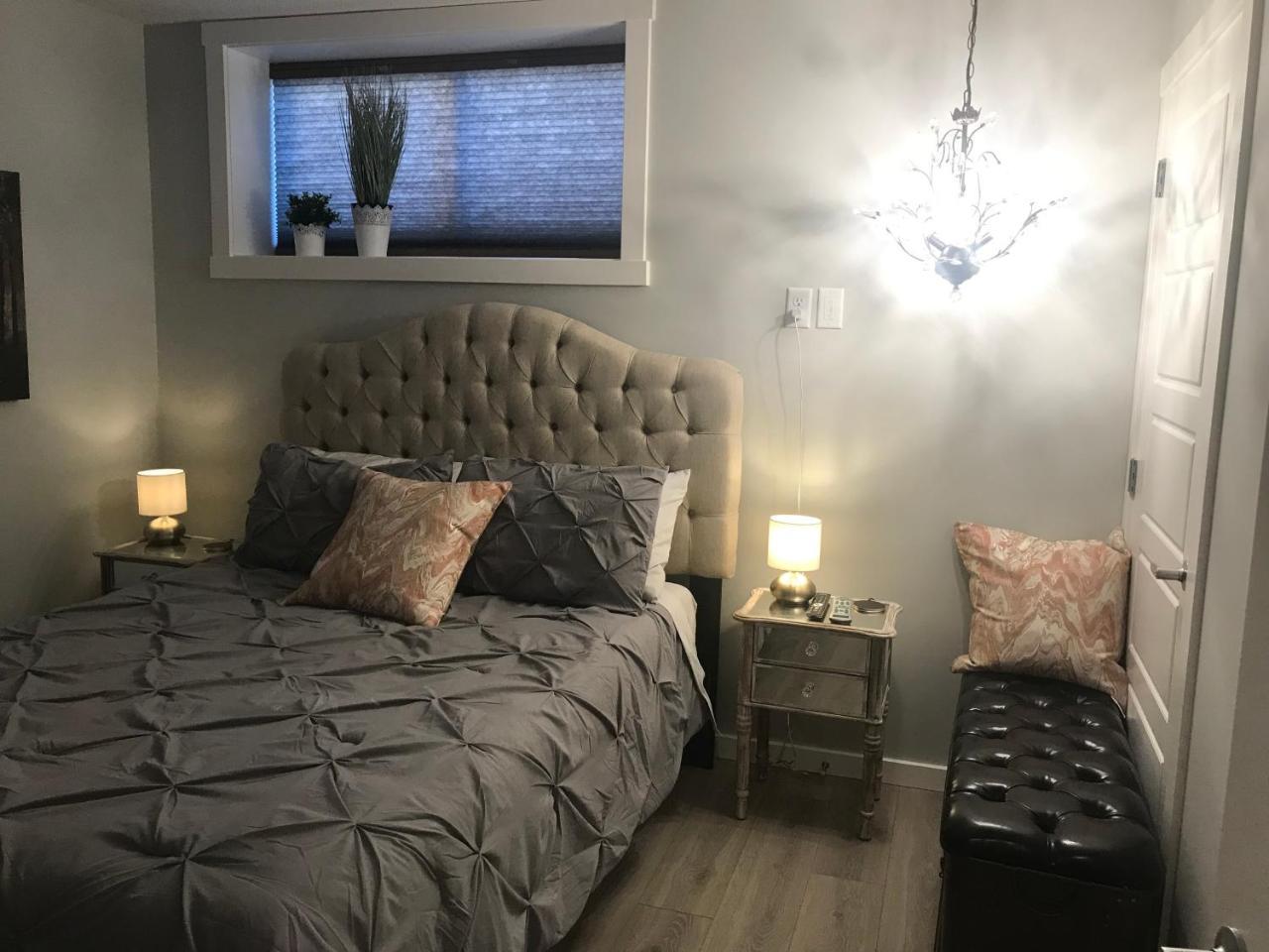 Home Sweet Condo Калгари Экстерьер фото